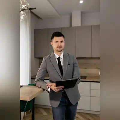 屈露云